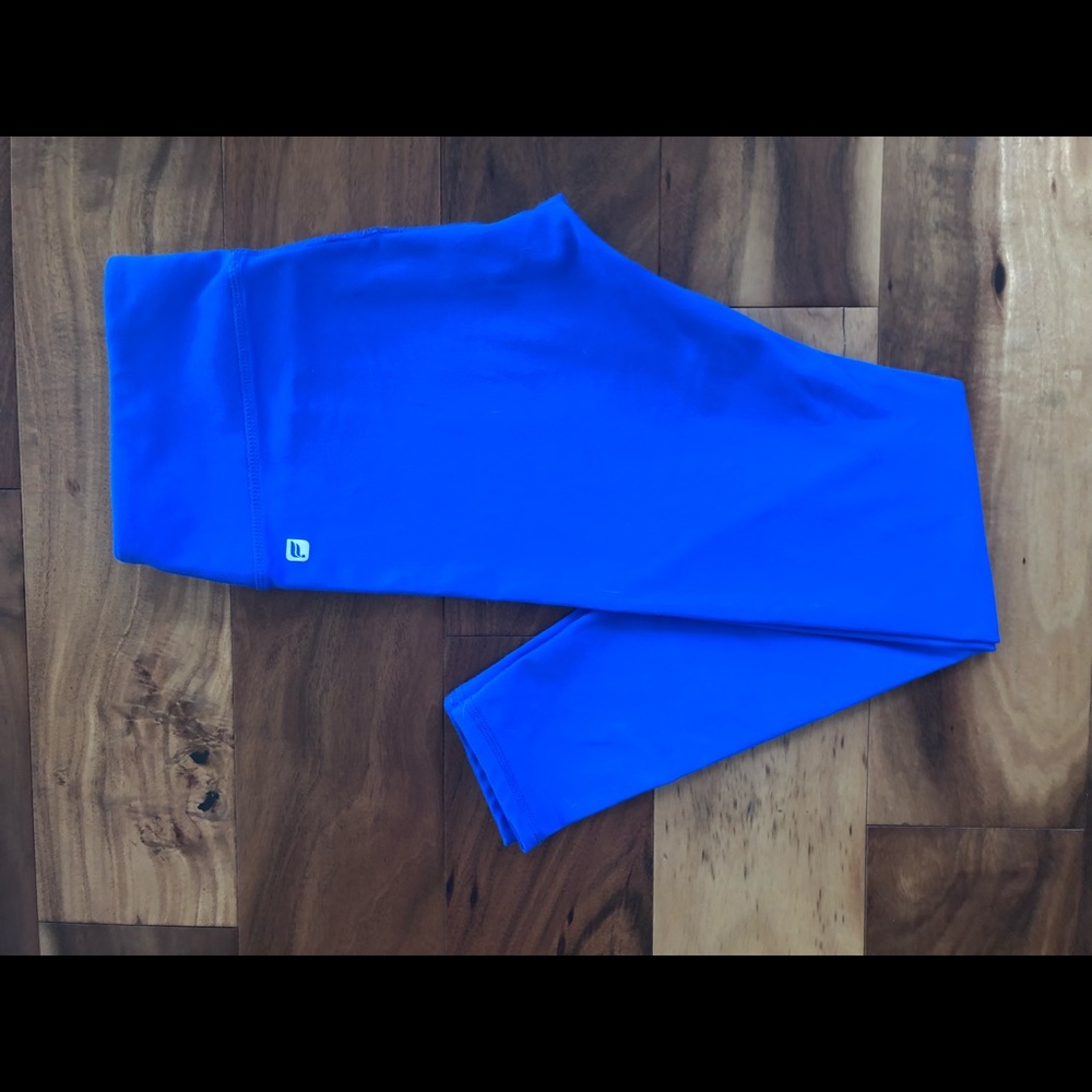 Blue fabletics leggings